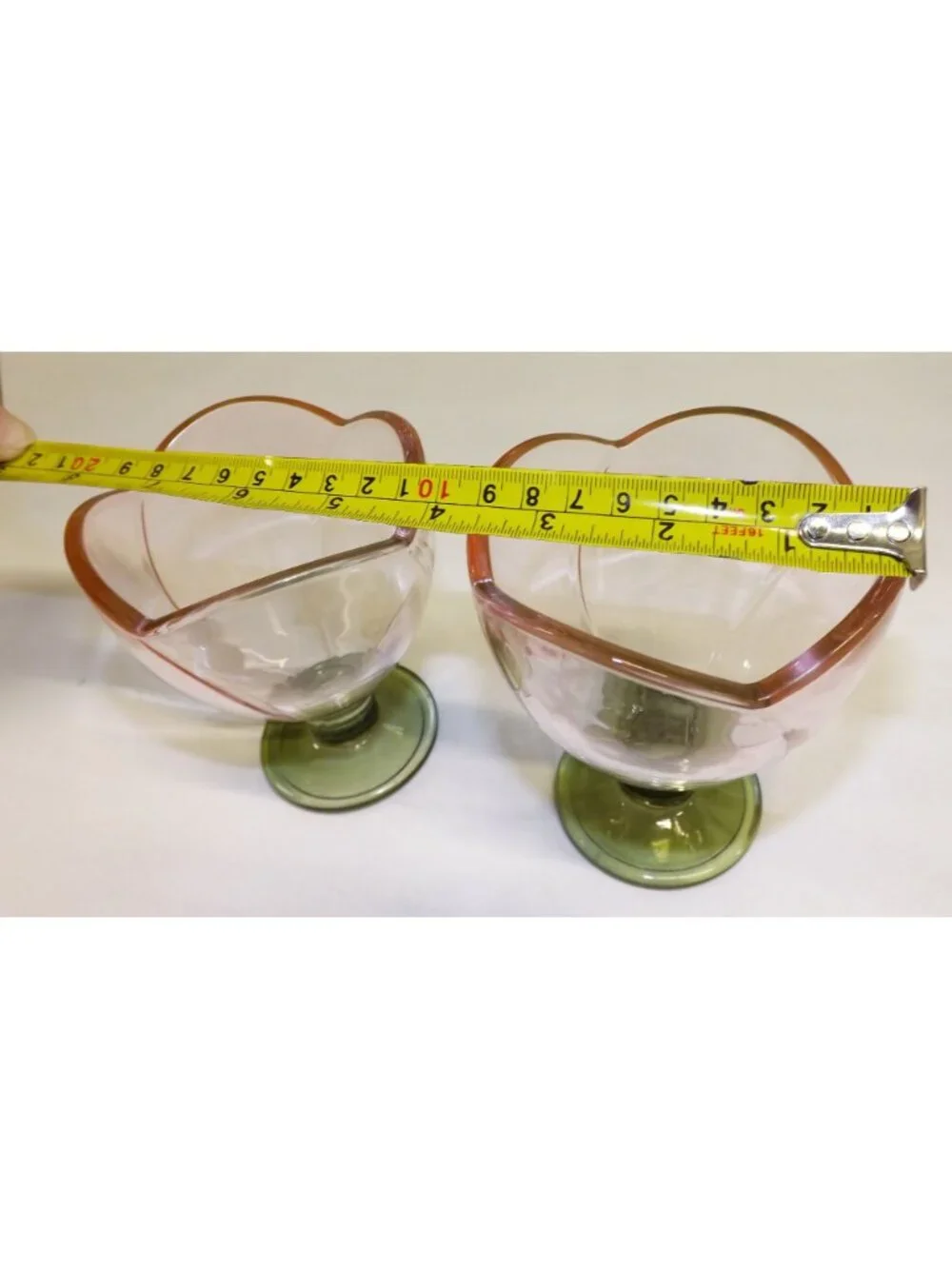 Target Bullseye's Playground Pink Stemware Tulip Glass 10 oz  Set Of 2 Beautiful